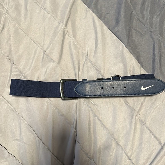 Nike belt - Picture 2 of 3